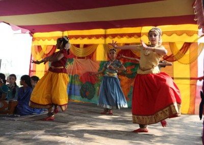 2013 - Dancing in Mayapur Dham (12)