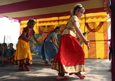 2013 - Dancing in Mayapur Dham (18)