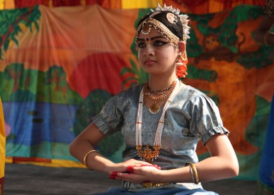 2013 - Dancing in Mayapur Dham (21)