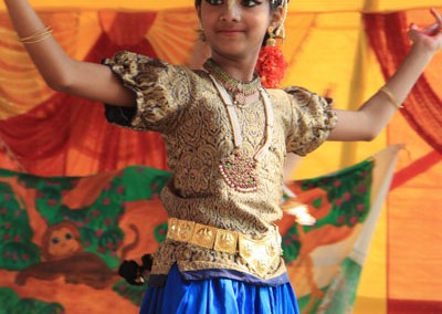 2013 - Dancing in Mayapur Dham (27)