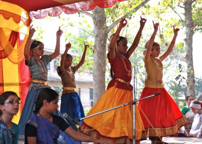 2013 - Dancing in Mayapur Dham (3)