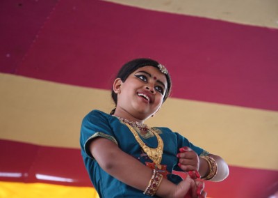2013 - Dancing in Mayapur Dham (37)