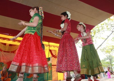 2013 - Dancing in Mayapur Dham (41)