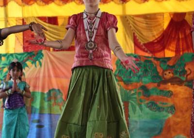 2013 - Dancing in Mayapur Dham (50)
