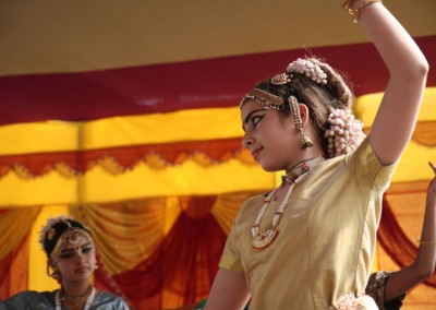 2013 - Dancing in Mayapur Dham (6)