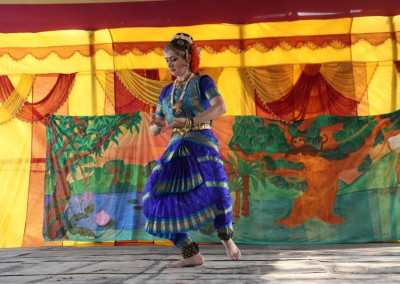 2013 - Dancing in Mayapur Dham (60)
