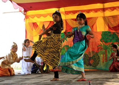 2013 - Dancing in Mayapur Dham (73)