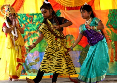 2013 - Dancing in Mayapur Dham (85)