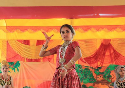 2013 - Dancing in Mayapur Dham (92)