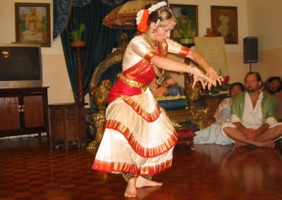 Dancing in New Navadvipa (6)