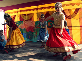 2013 – Dancing in Mayapur Dham