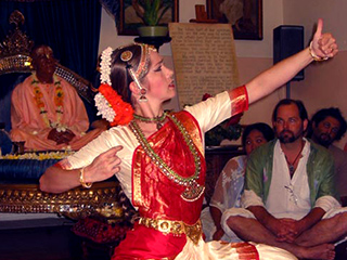 2009 – Dancing in New Navadvipa